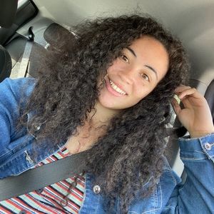 Meet your Posher, Ronnisha